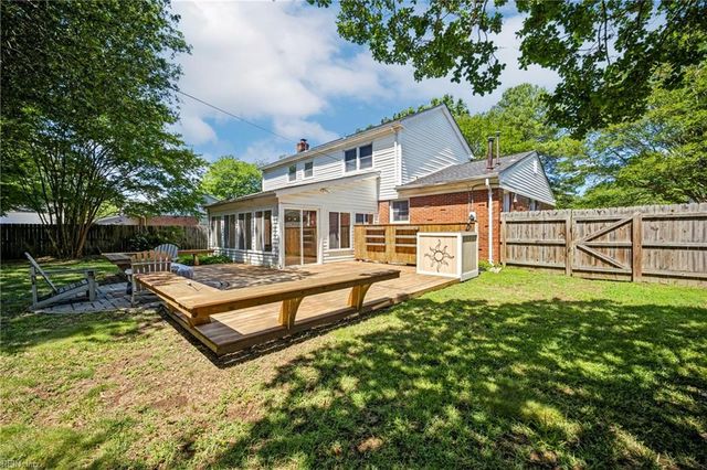 724 Yorkshire DR, Virginia Beach, VA 23452