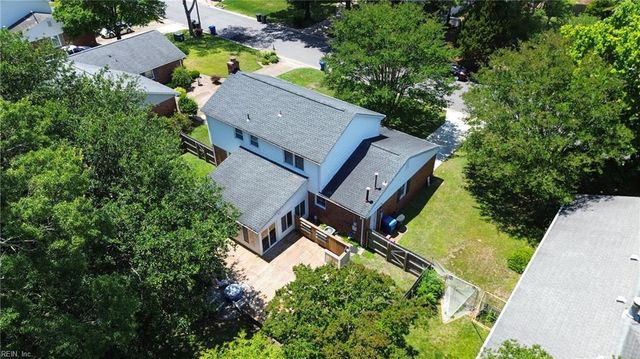 724 Yorkshire DR, Virginia Beach, VA 23452
