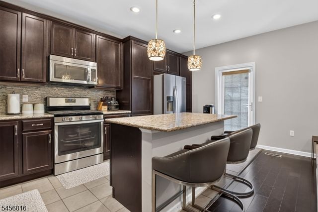 64 Andrews Way, Piscataway Twp., NJ 08854
