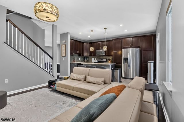 64 Andrews Way, Piscataway Twp., NJ 08854