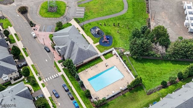 64 Andrews Way, Piscataway Twp., NJ 08854