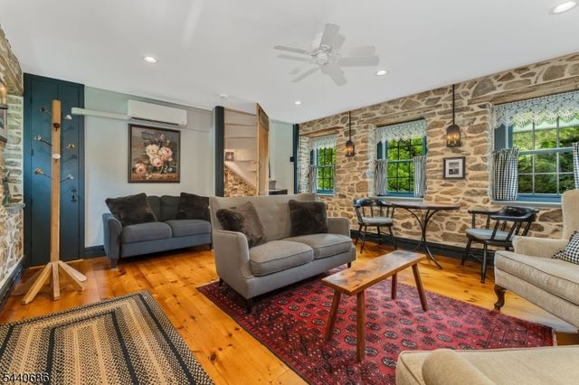 152 Route 627, Pohatcong Twp., NJ 08865