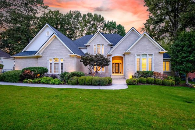 18 Hickory Creek Drive, Little Rock, AR 72212
