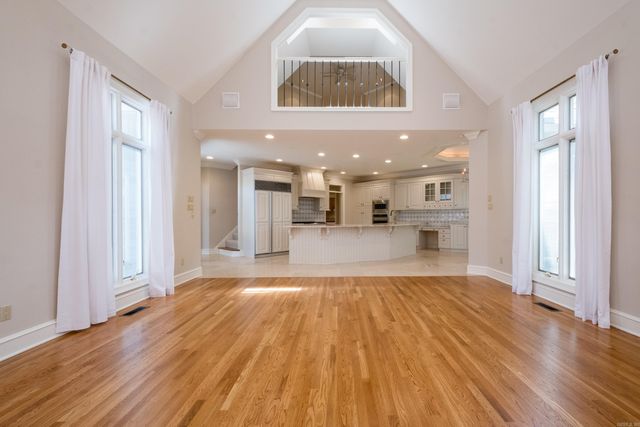 18 Hickory Creek Drive, Little Rock, AR 72212
