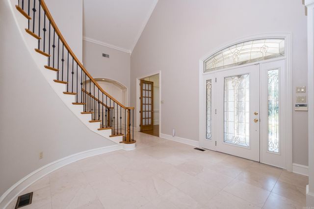 18 Hickory Creek Drive, Little Rock, AR 72212