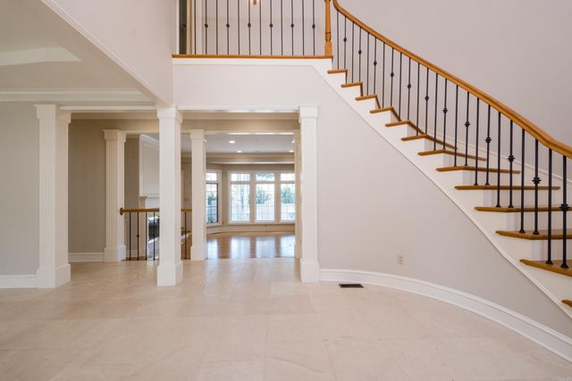 18 Hickory Creek Drive, Little Rock, AR 72212