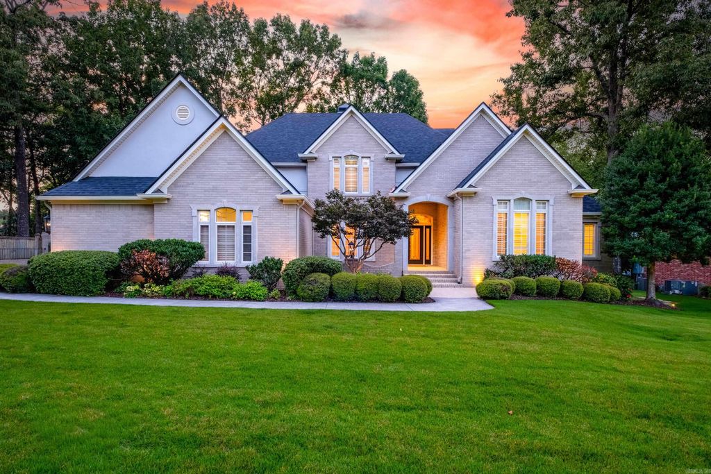 18 Hickory Creek Drive, Little Rock, AR 72212