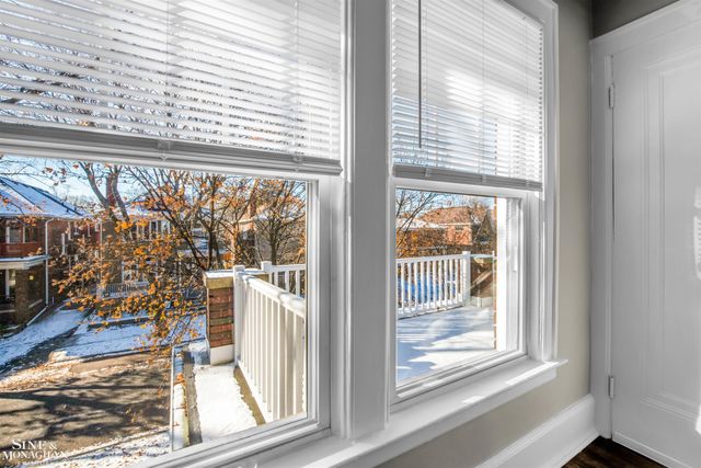 866 Nottingham Road, Grosse Pointe Park, MI 48230