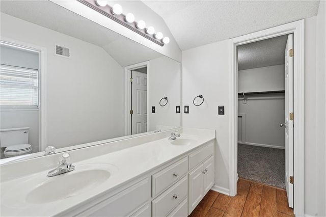 11448 Parkview Avenue, Kansas City, KS 66109