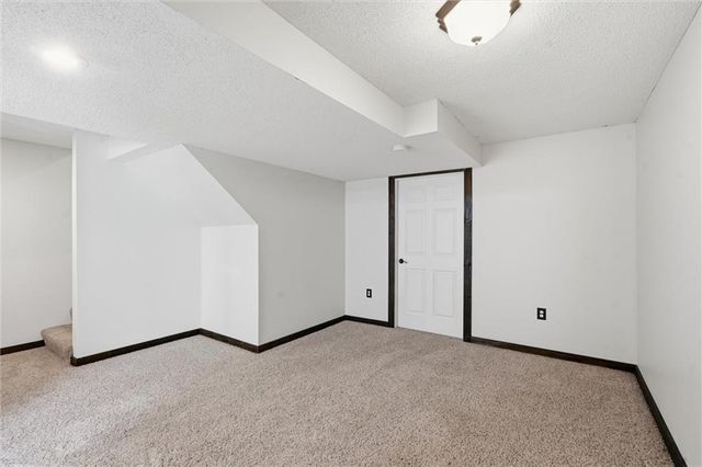 11448 Parkview Avenue, Kansas City, KS 66109