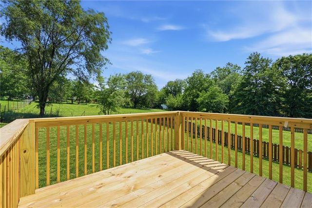 11448 Parkview Avenue, Kansas City, KS 66109