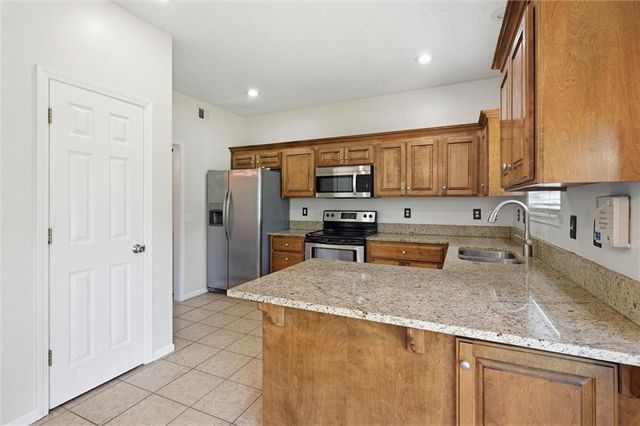11448 Parkview Avenue, Kansas City, KS 66109