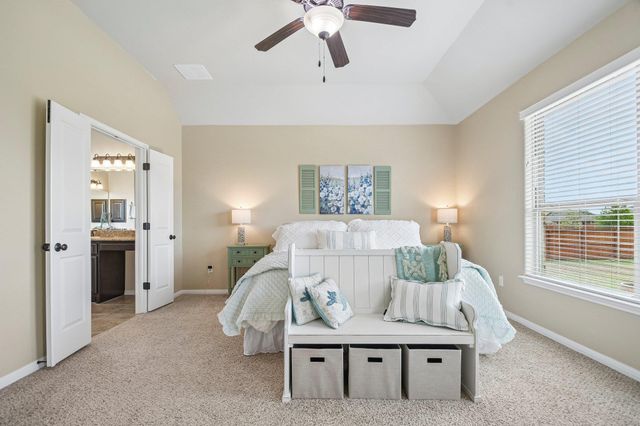 285 Chisholm TRL, Bastrop, TX 78602