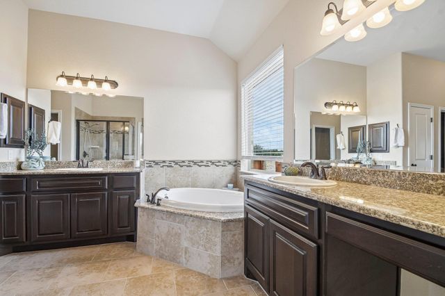 285 Chisholm TRL, Bastrop, TX 78602