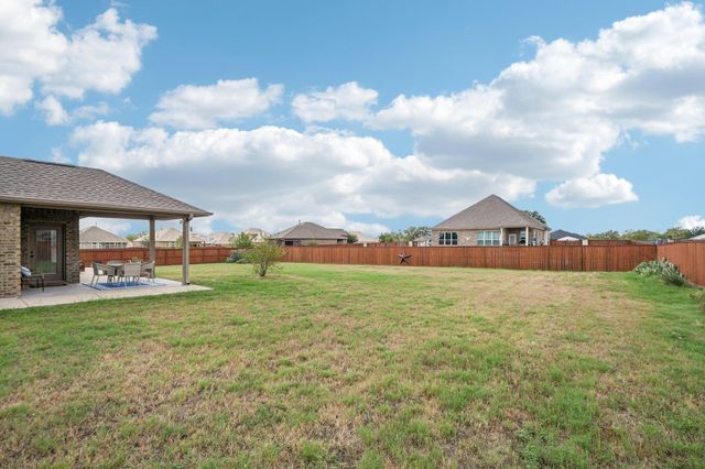 285 Chisholm TRL, Bastrop, TX 78602