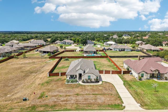 285 Chisholm TRL, Bastrop, TX 78602