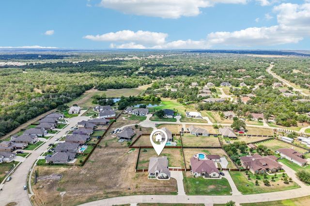 285 Chisholm TRL, Bastrop, TX 78602