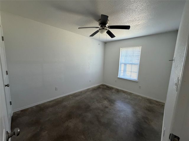 712 seven oaks Road 712, Bonham, TX 75418