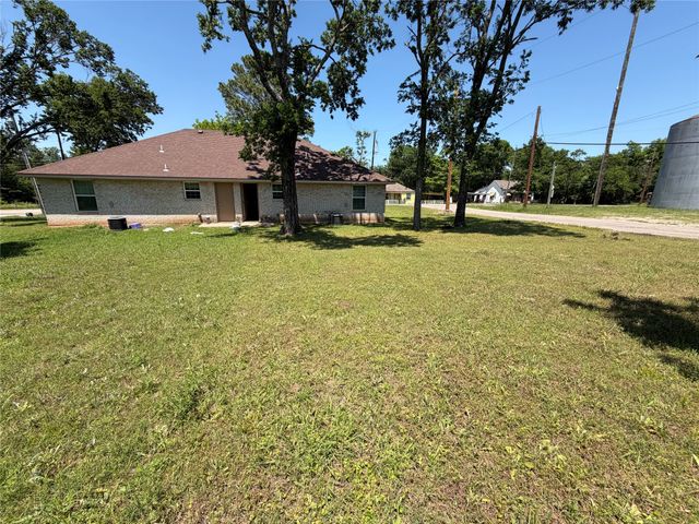 712 seven oaks Road 712, Bonham, TX 75418