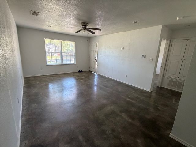 712 seven oaks Road 712, Bonham, TX 75418