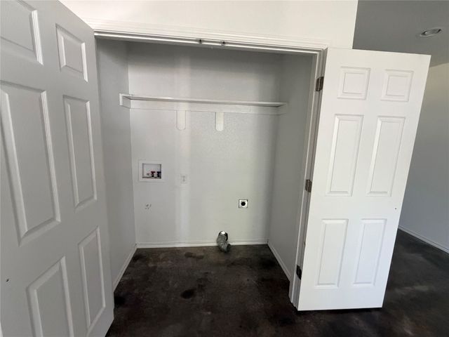 712 seven oaks Road 712, Bonham, TX 75418