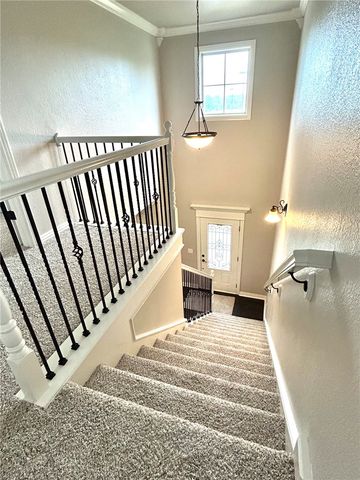 583 N Rupple Road, Fayetteville, AR 72704