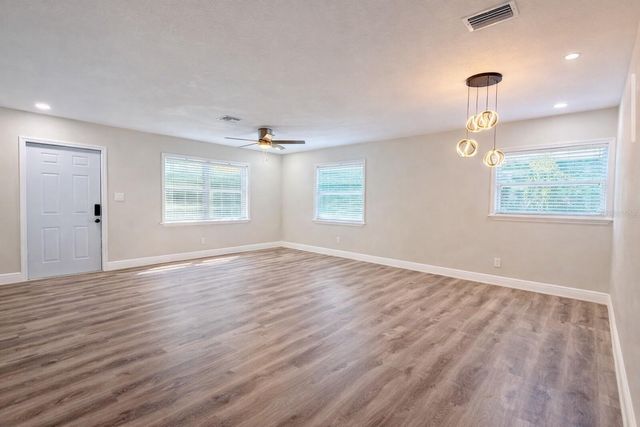 1735 MICHIGAN AVENUE NE, St Petersburg, FL 33703
