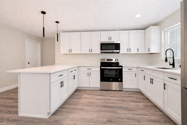1735 MICHIGAN AVENUE NE, St Petersburg, FL 33703