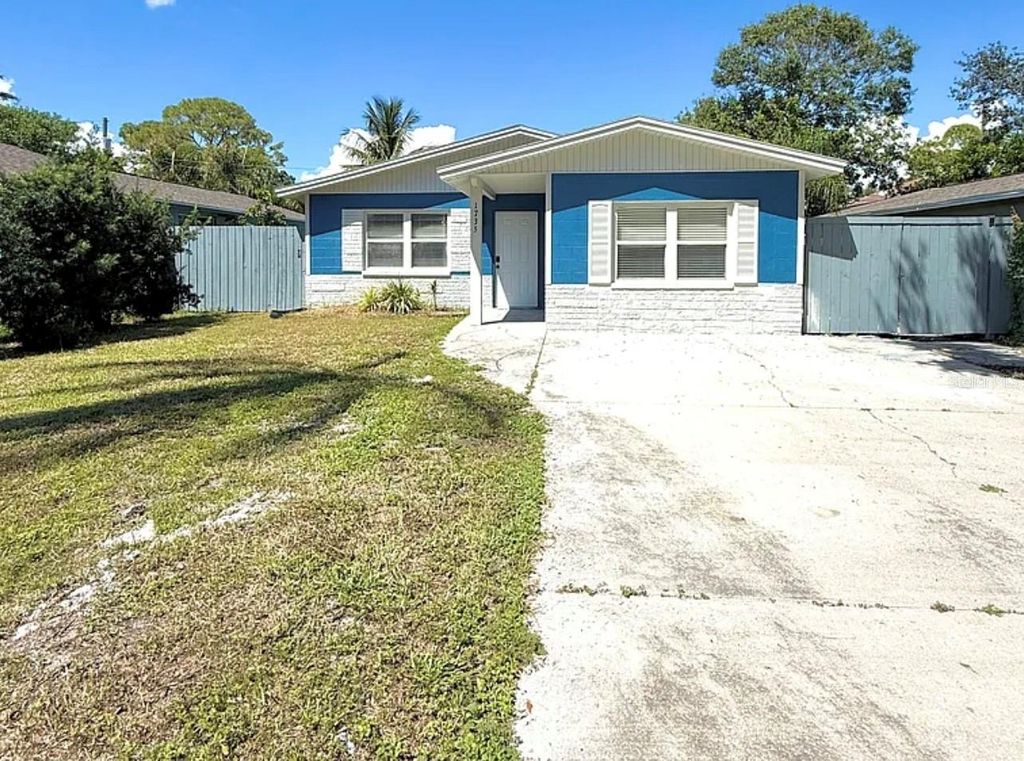 1735 MICHIGAN AVENUE NE, St Petersburg, FL 33703