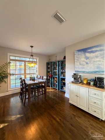 4151 Castle Gate Dr, Pace, FL 32571