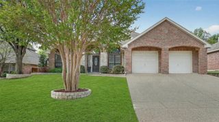 11005 Castle Oak Lane, Fort Worth, TX 76108