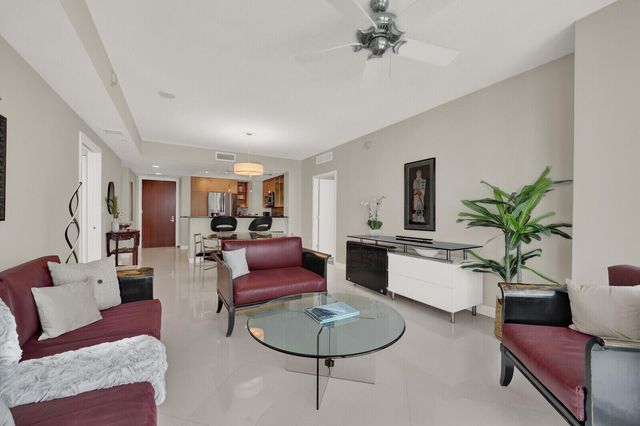 2831 N Ocean Boulevard 1006N, Fort Lauderdale, FL 33308