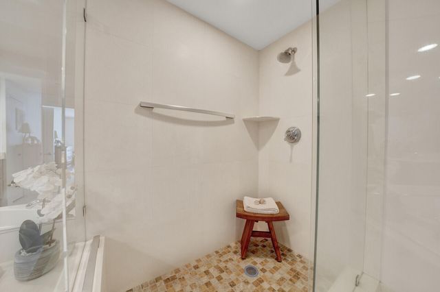 2831 N Ocean Boulevard 1006N, Fort Lauderdale, FL 33308