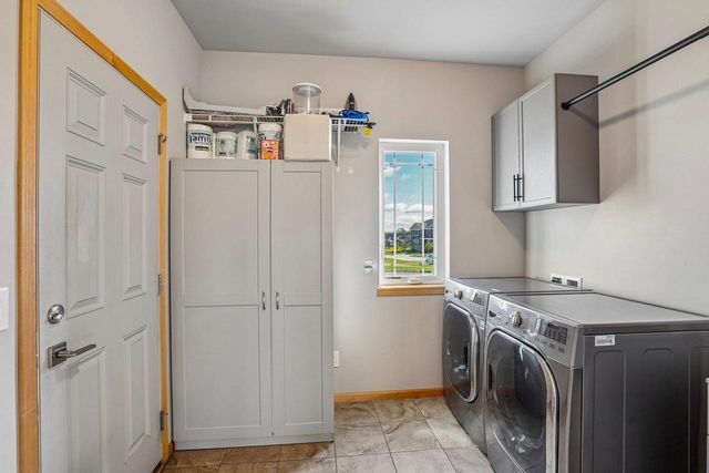 1394 Winchester Pass, Verona, WI 53593