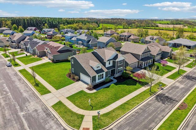 1394 Winchester Pass, Verona, WI 53593