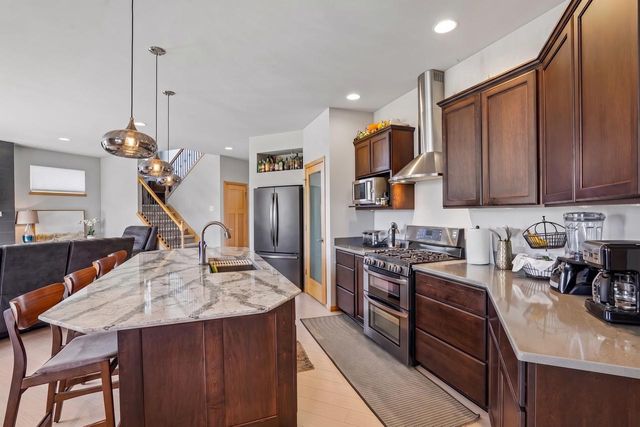 1394 Winchester Pass, Verona, WI 53593