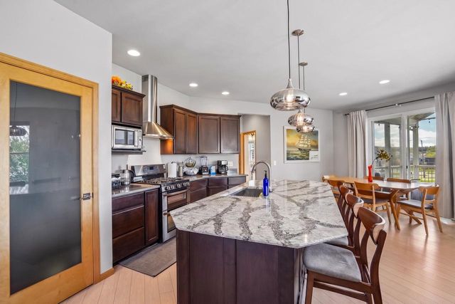 1394 Winchester Pass, Verona, WI 53593
