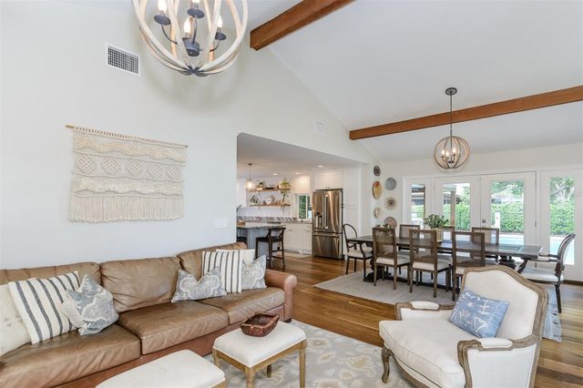2860 QUAIL HOLLOW ROAD W, Clearwater, FL 33761