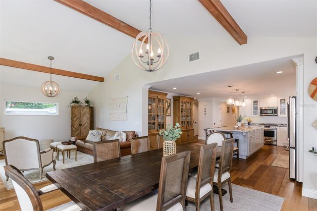 2860 QUAIL HOLLOW ROAD W, Clearwater, FL 33761