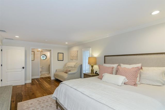 2860 QUAIL HOLLOW ROAD W, Clearwater, FL 33761