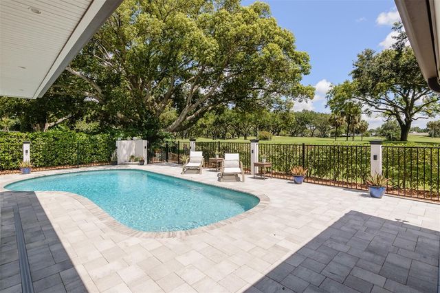 2860 QUAIL HOLLOW ROAD W, Clearwater, FL 33761