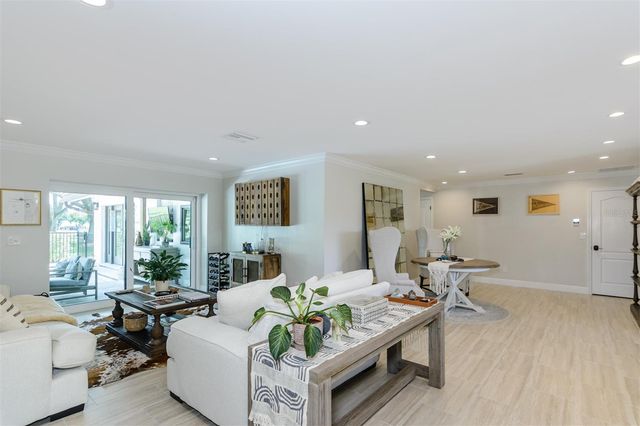 2860 QUAIL HOLLOW ROAD W, Clearwater, FL 33761
