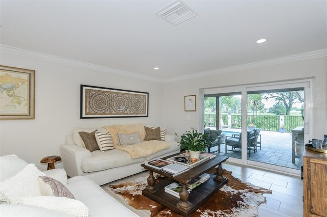 2860 QUAIL HOLLOW ROAD W, Clearwater, FL 33761