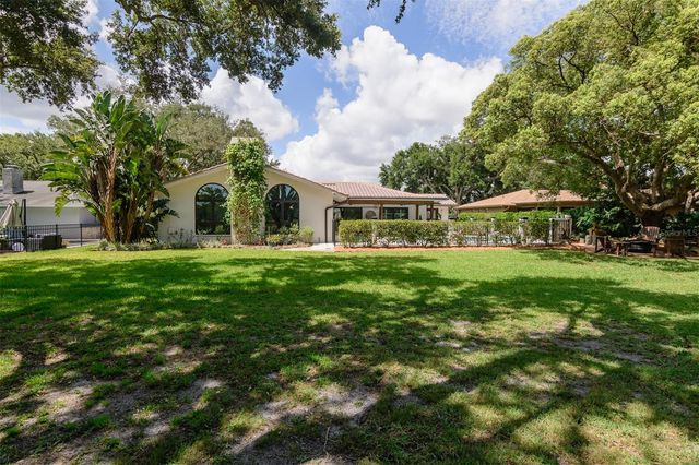 2860 QUAIL HOLLOW ROAD W, Clearwater, FL 33761