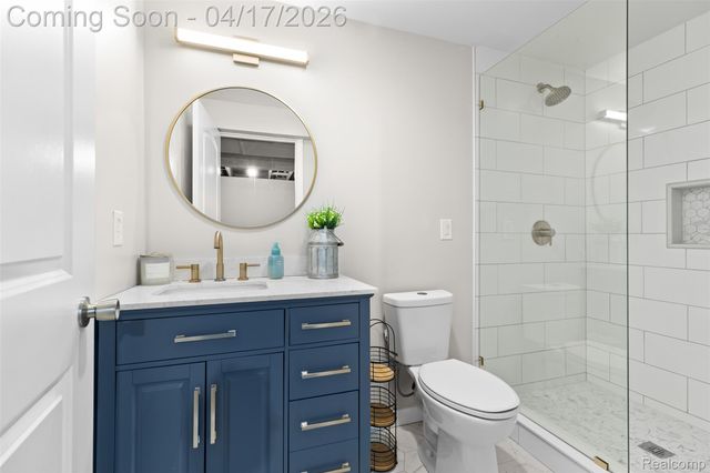 8135 Hudson Drive, Westland, MI 48185