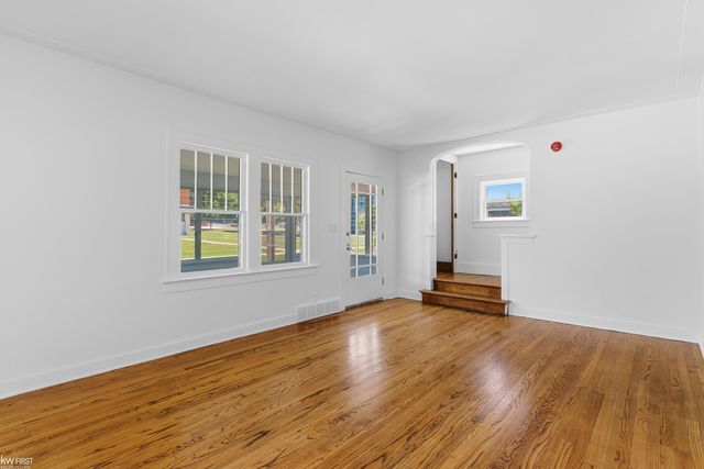 617 Dupont Street, Flint, MI 48504
