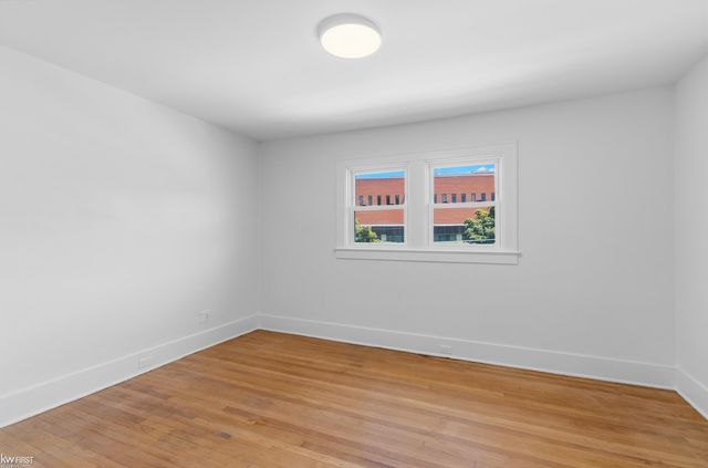 617 Dupont Street, Flint, MI 48504