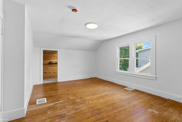 617 Dupont Street, Flint, MI 48504