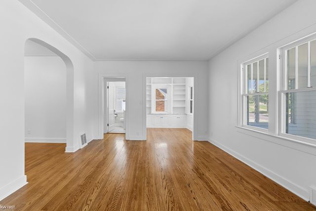 617 Dupont Street, Flint, MI 48504