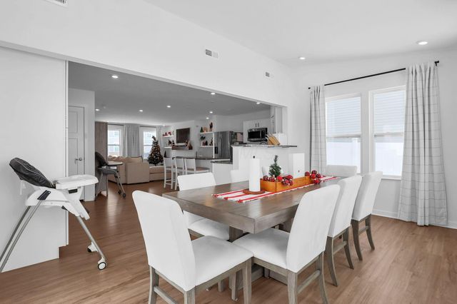 113 Boutot Street, Ashville, OH 43103